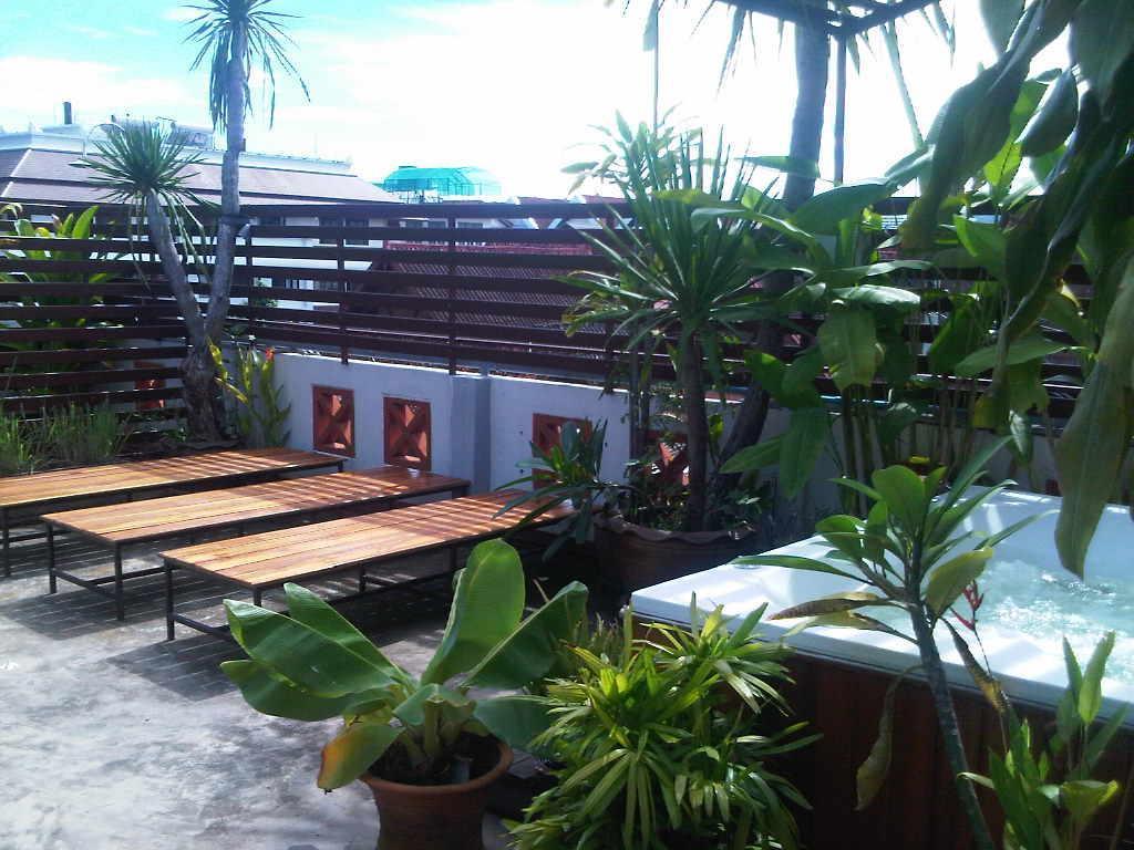 Junior House Hostel Chiang Mai Exterior foto