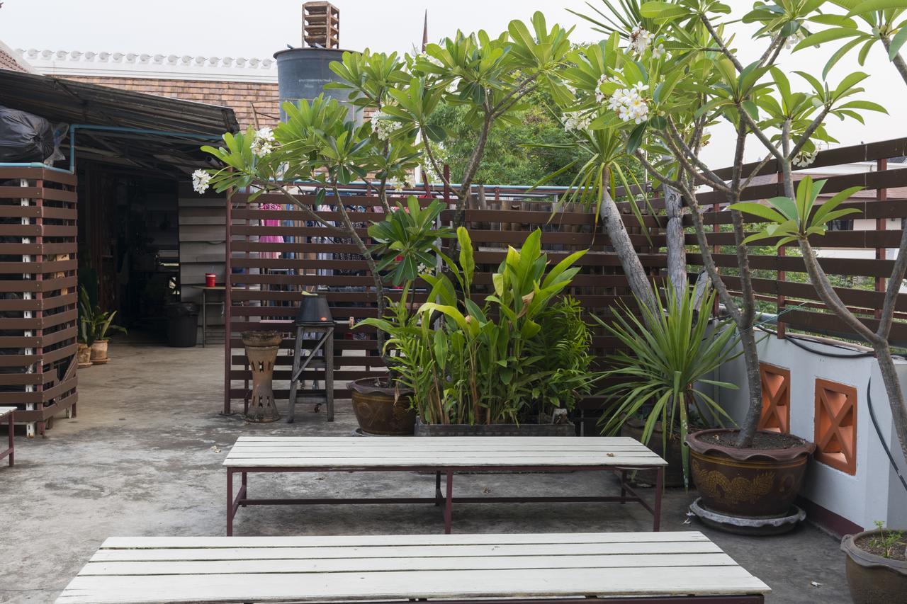 Junior House Hostel Chiang Mai Exterior foto